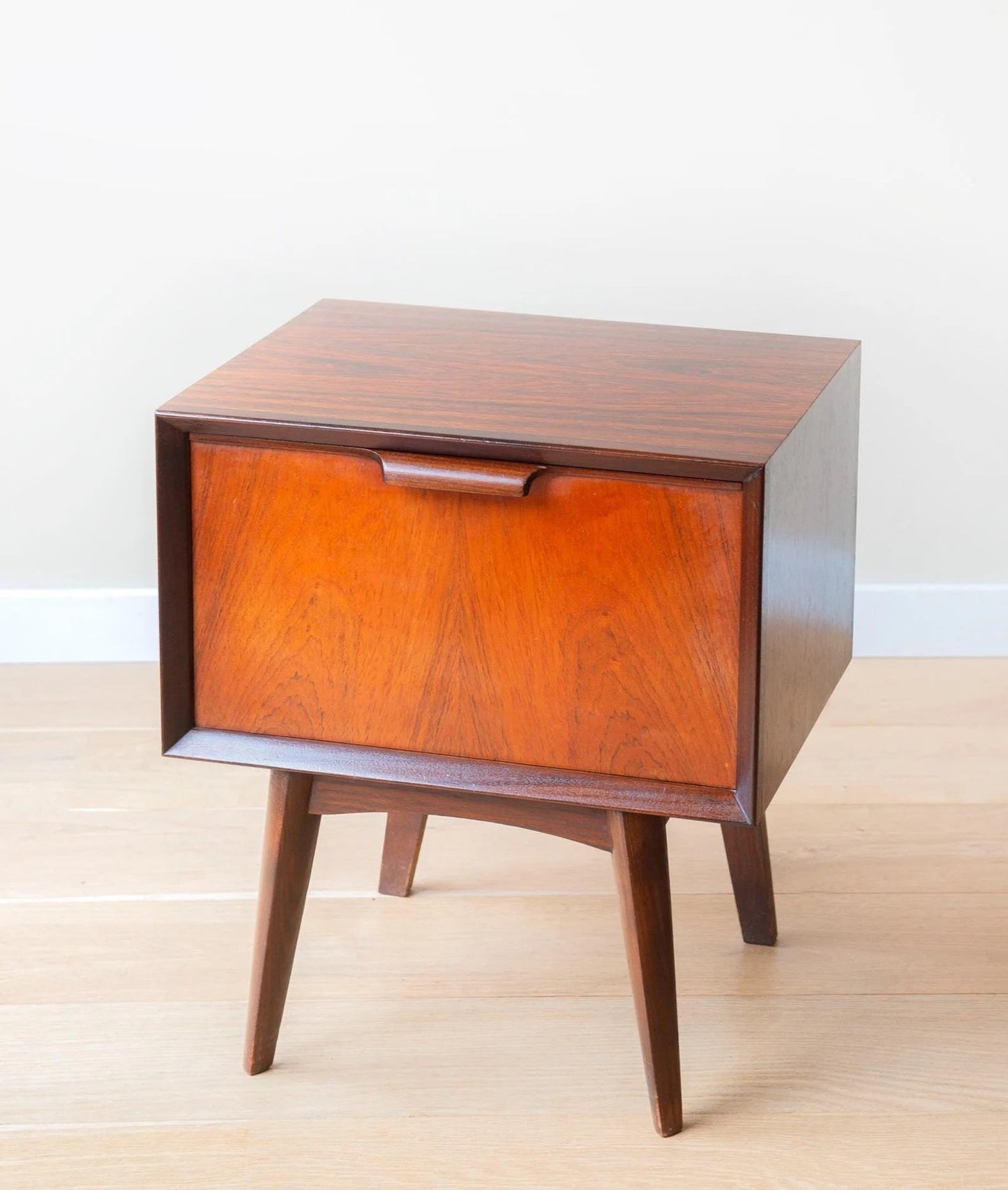table_side_tables_8_3